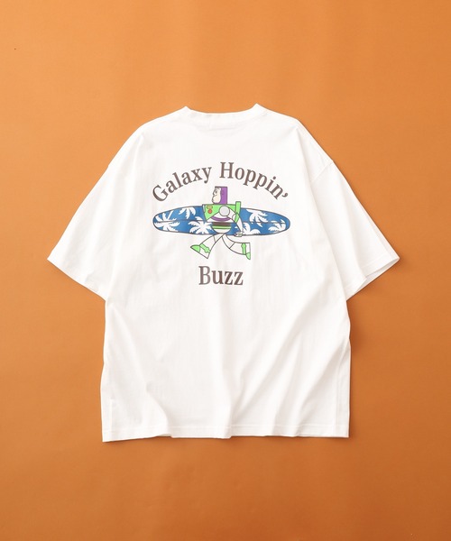 ATELANE(アテレーン)の「トイストーリー プリントBIGTEE 半袖(Tシャツ/カットソー・レディース・ネイビー系2/ホワイト系3/グレー系5/グレー系4/ブラック/ホワイト系4/グレー系1/ホワイト系1/グレー系2/ホワイト系5/イエロー系2/イエロー系1/ホワイト系2/ネイビー系1/グリーン系1・M/L)」の17枚目の写真
