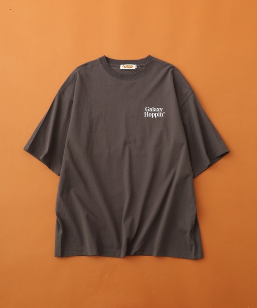 ATELANE(アテレーン)の「トイストーリー プリントBIGTEE 半袖(Tシャツ/カットソー・レディース・ネイビー系2/ホワイト系3/グレー系5/グレー系4/ブラック/ホワイト系4/グレー系1/ホワイト系1/グレー系2/ホワイト系5/イエロー系2/イエロー系1/ホワイト系2/ネイビー系1/グリーン系1・M/L)」の19枚目の写真