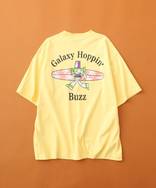 ATELANE(アテレーン)の「トイストーリー プリントBIGTEE 半袖(Tシャツ/カットソー・レディース・ネイビー系2/ホワイト系3/グレー系5/グレー系4/ブラック/ホワイト系4/グレー系1/ホワイト系1/グレー系2/ホワイト系5/イエロー系2/イエロー系1/ホワイト系2/ネイビー系1/グリーン系1・M/L)」の22枚目の写真