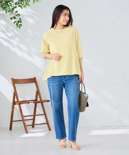 a.v.v(アーヴェヴェ)の「クロスストラップサンダル(サンダル・レディース・アイボリー/ブラック・22.5/23.5/24.5)」の4枚目の写真