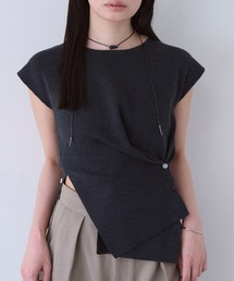 SOYEN（ソイエン）の「2WAYトリプルボタンカシュクールフレンチスリーブニット（Tシャツ/カットソー）」