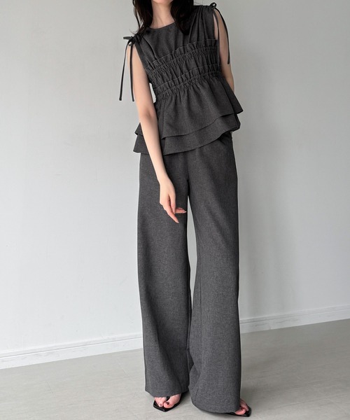 junoah（ジュノア）の「ペプラムデザイントップス＋パンツセットアップ（セットアップ・レディース・ブラック/チャコール/ライトベージュ・MEDIUM/SMALL/LARGE）」の7枚目の写真