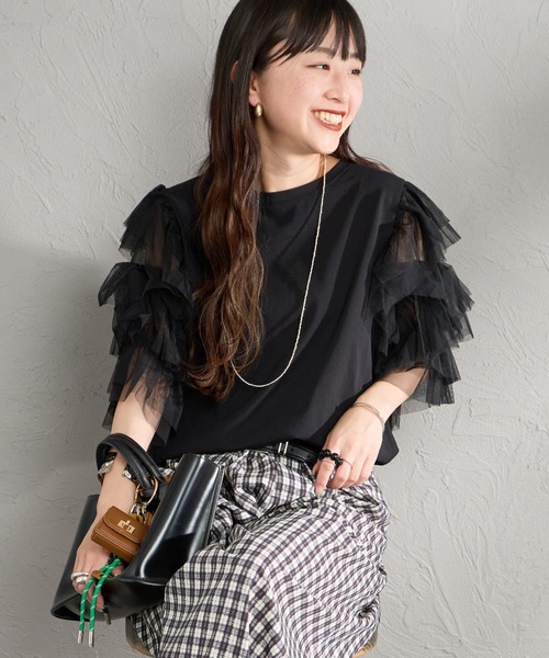 nenom（ネノム）の「[nenom/ネノム] 袖チュールドッキングショートスリーブＴシャツ（Tシャツ/カットソー・レディース・ブラック/チャコールグレー/オフホワイト・F）」の3枚目の写真