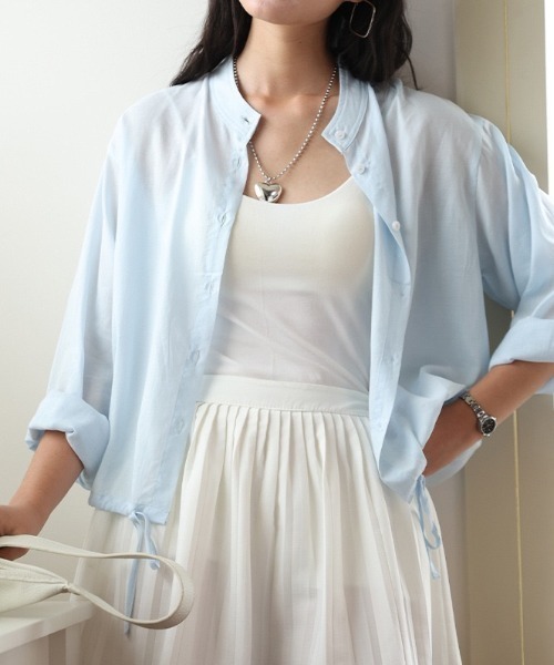 CHUN CHUN NOTES(チュンチュンノーツ)の「26SS/テンセルリネンバンドカラーシアーシャツ(シャツ/ブラウス・レディース・ネイビー/ホワイト/ピンク/ブルー・M)」の5枚目の写真
