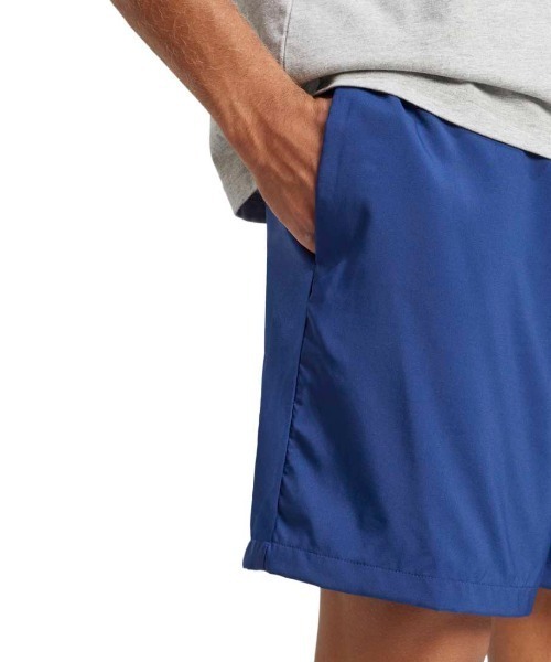adidas(アディダス)の「アディダス adidas エッセンシャルズ リニア ロゴ ショーツ(その他パンツ・メンズ・ブラック/ダークブルー・S/M/L/LL/3L)」の5枚目の写真