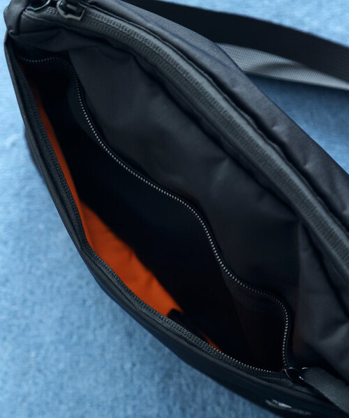 COBMASTER（コブマスター）の「Cobmaster × FREAK'S STORE/コブマスター × フリークスストア 別注ALT SHOULDERBAG（ショルダーバッグ・レディース・ブラック・ONE SIZE）」の17枚目の写真