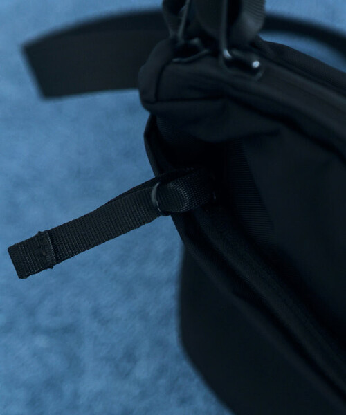 COBMASTER（コブマスター）の「Cobmaster × FREAK'S STORE/コブマスター × フリークスストア 別注ALT SHOULDERBAG（ショルダーバッグ・レディース・ブラック・ONE SIZE）」の16枚目の写真