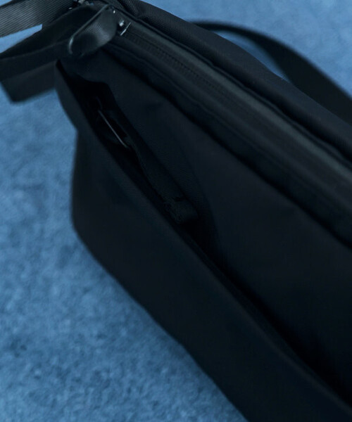 COBMASTER（コブマスター）の「Cobmaster × FREAK'S STORE/コブマスター × フリークスストア 別注ALT SHOULDERBAG（ショルダーバッグ・レディース・ブラック・ONE SIZE）」の22枚目の写真