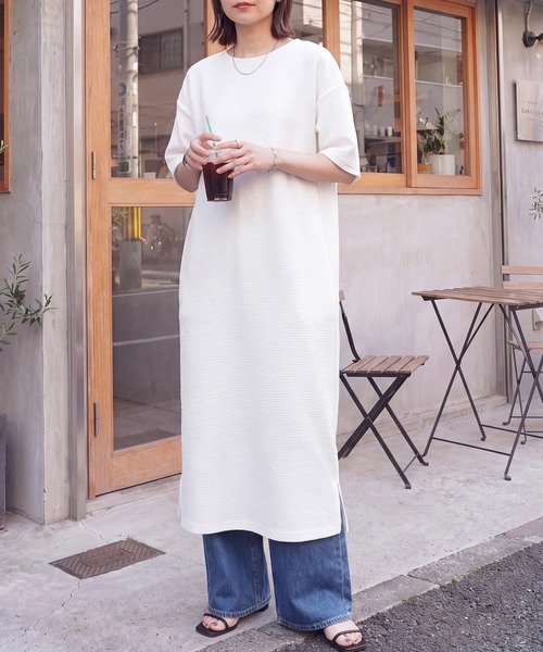 SELECT LEVERY（セレクトリベリー）の「シワになりにくい ジャガード半袖ワンピース（ワンピース・レディース・アイボリー/ブラック/チャコール・MEDIUM/LARGE）」の2枚目の写真