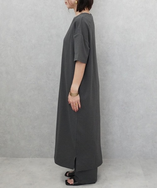 SELECT LEVERY（セレクトリベリー）の「シワになりにくい ジャガード半袖ワンピース（ワンピース・レディース・アイボリー/ブラック/チャコール・MEDIUM/LARGE）」の5枚目の写真