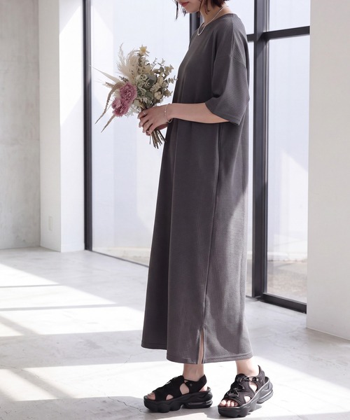 SELECT LEVERY（セレクトリベリー）の「シワになりにくい ジャガード半袖ワンピース（ワンピース・レディース・アイボリー/ブラック/チャコール・MEDIUM/LARGE）」の21枚目の写真