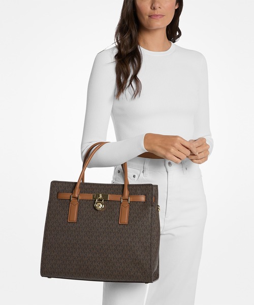 MICHAEL KORS(マイケルコース)の「HAMILTON MODERNE サッチェル ラージ - MKシグネチャー(ハンドバッグ・レディース・ブラウン系その他・FREE)」の2枚目の写真