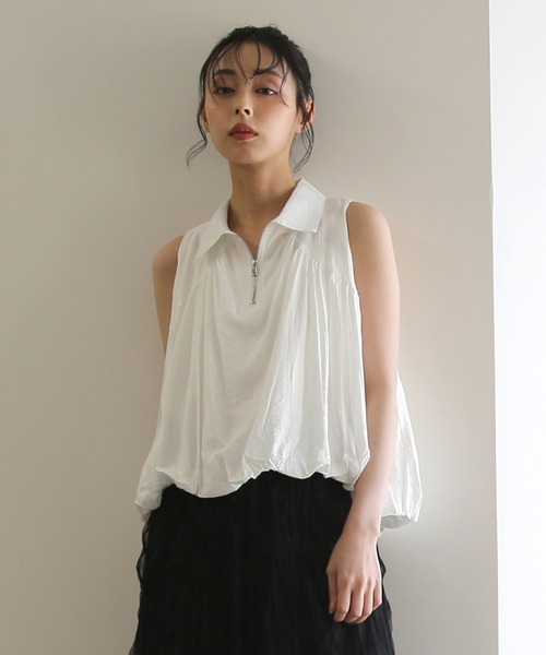 No one knows（ノーワンノーズ）の「ZOZO限定 ノースリーブハーフジップギャザートップス（その他トップス・レディース・ホワイト/ブラック・FREE）」の2枚目の写真