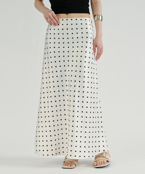 Ezick(エジック)の「Dot satin skirt / ドットサテンスカート(スカート・レディース・ブラック/オフホワイト・FREE)」の15枚目の写真