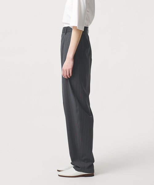 LOEFF（ロエフ）の「＜LOEFF＞トロピカルウール ボンタンパンツ ピンストライプ（その他パンツ・レディース・ダークグレー・0/00/2/1）」の3枚目の写真