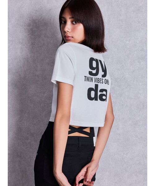 GYDA(ジェイダ)の「Square gydaバイカラーショートTシャツ(Tシャツ/カットソー・レディース・ブラック/ライトブルー/オフホワイト/ピンク・FREE)」の5枚目の写真