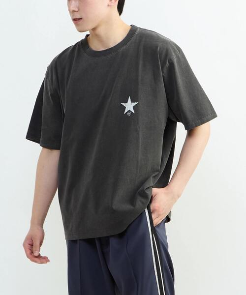 CONVERSE TOKYO（コンバーストウキョウ）の「【CONVERSE TOKYO】＜UNISEX＞ PIGMENT DYED BACK PRINT TEE / バックプリントTシャツ / ユニセックス / ヴィンテージ加工 / グラフィックプリント（Tシャツ/カットソー・レディース・ブラック/サックスブルー/ホワイト・MEDIUM/SMALL）」の5枚目の写真