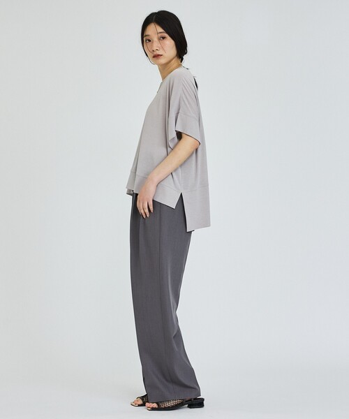 abahouse mavie(アバハウスマヴィ)の「【二の腕カバー】スラブプルオーバー(Tシャツ/カットソー・レディース・ホワイト/ピンク/ブラウン/ブラック/グレー・フリー)」の21枚目の写真