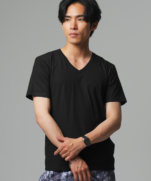 (Never) Acquiesce(ネバーアクイース)の「多機能フライスVネックTEE(Tシャツ/カットソー・メンズ・ブラック/グレイッシュベージュ/ホワイト・LARGE/MEDIUM/X-LARGE)」の2枚目の写真