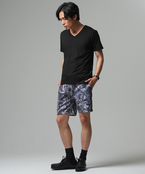 (Never) Acquiesce(ネバーアクイース)の「多機能フライスVネックTEE(Tシャツ/カットソー・メンズ・ブラック/グレイッシュベージュ/ホワイト・LARGE/MEDIUM/X-LARGE)」の8枚目の写真
