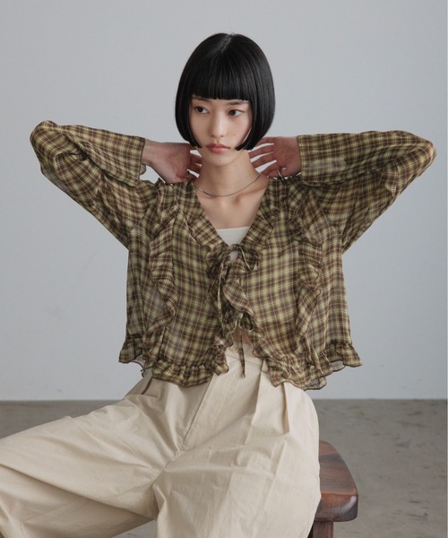 LOWRYS FARM(ローリーズファーム)の「チェックフリルブラウス 1049043(シャツ/ブラウス・レディース・レッド/ブラウン系その他5/ブラウン系その他・FREE)」の2枚目の写真
