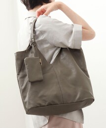 ミニポーチ付きセンターVカットトートバッグ