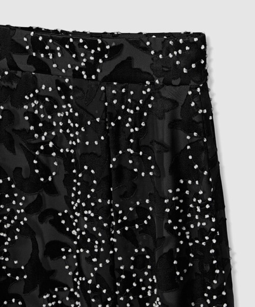 ANAYI(アナイ)の「オパール刺繍タック スカート(スカート・レディース・ブラック・38/36)」の13枚目の写真