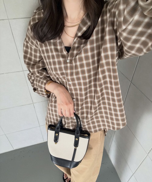 Aunely(オーネリー)の「【Aunely】 しわレスデイリーチェックシャツ<YOSOOIシリーズ>(シャツ/ブラウス・レディース・グレー/ブラウン/ブルー/ブラック/オレンジ・M/L)」の8枚目の写真