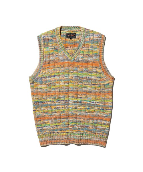 BEAMS PLUS(ビームスプラス)の「Cable Knit Vest Kasuri(ニット/セーター・メンズ・オレンジ/レッド/サックスブルー・S/M/L/XL)」の1枚目の写真