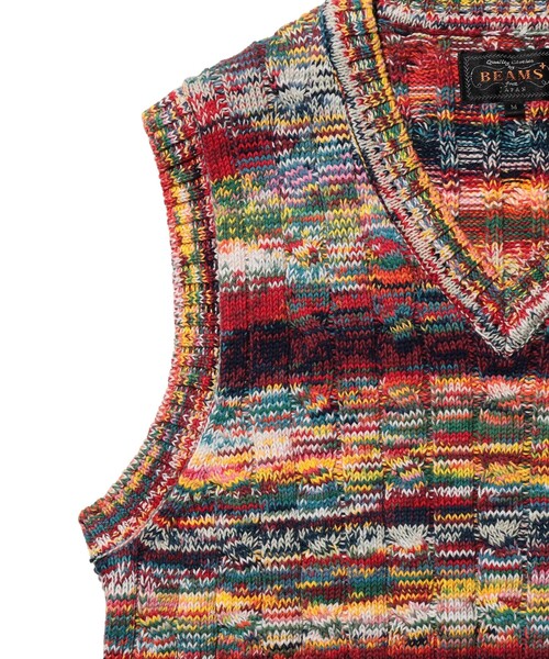 BEAMS PLUS(ビームスプラス)の「Cable Knit Vest Kasuri(ニット/セーター・メンズ・オレンジ/レッド/サックスブルー・S/M/L/XL)」の7枚目の写真