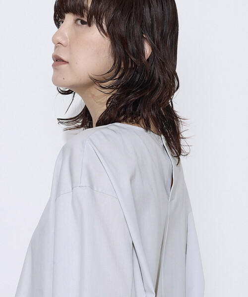 COMME CA Wardrobe（コムサワードローブ）の「〔 +サイズ 〕 トリコット ジャージーブラウス（シャツ/ブラウス・レディース・ホワイト/ライトグレー/ピンク・13号）」の13枚目の写真