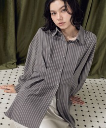 en CAnAF（エンカナフ）の「【着痩せ&こなれ感◎】ピーチスキンウエストタックストライプシャツ（シャツ/ブラウス）」