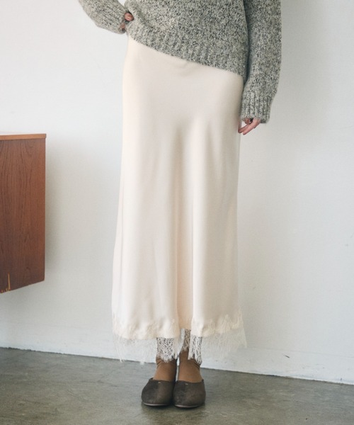 Crisp（クリスプ）の「satin lace long skirt / サテンレースロングスカート（スカート・レディース・ブラウン/アイボリー・FREE）」の2枚目の写真