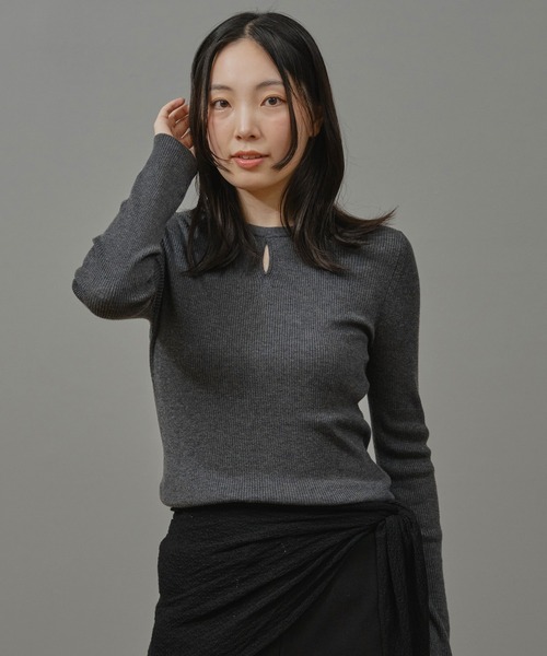 Nunc.(ヌンク)の「アイレットリブニットプルオーバー(ニット/セーター・レディース・オフホワイト/ブラック/チャコールグレー/レッド・FREE)」の20枚目の写真