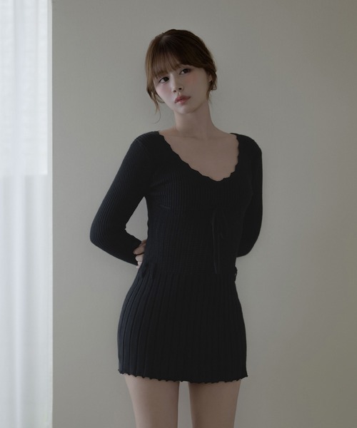 M DOLLY(エムドリー)の「Knit tilly mini dress / ニットティリーミニドレス(ワンピース・レディース・ブラック/ピンクベージュ/アイボリー・FREE)」の11枚目の写真