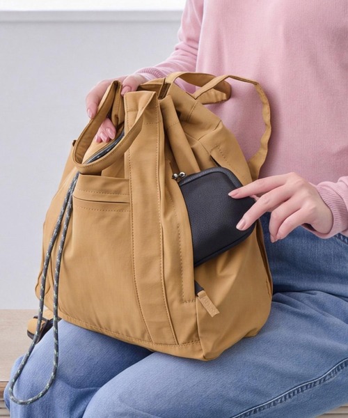 ROOTOTE(ルートート)の「ルートート / リュック 2way トートバッグ A4 撥水 軽量 通勤 通学 マザーズバッグ SC.セオルー.ドローストリング-B(バックパック/リュック・レディース・グレー/レッド/ブラック/タン・FREE)」の11枚目の写真