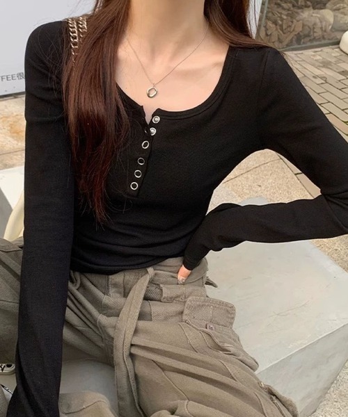 2ly2(トゥーリートゥー)の「ヘンリーネックリブトップス / 長袖カットソー リブトップス フィットトップス(Tシャツ/カットソー・レディース・ホワイト/ブラック/グレー・FREE)」の3枚目の写真