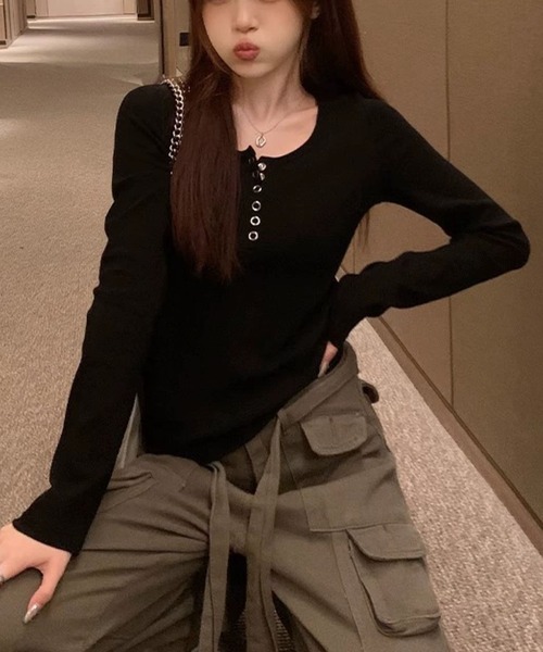 2ly2(トゥーリートゥー)の「ヘンリーネックリブトップス / 長袖カットソー リブトップス フィットトップス(Tシャツ/カットソー・レディース・ホワイト/ブラック/グレー・FREE)」の7枚目の写真