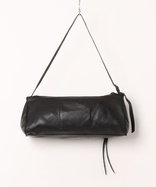 ALLSAINTS(オールセインツ)の「SILOH PINKED-EDGE LEATHER SHOULDER BAG | SILOH ピンクエッジ レザー ショルダー バッグ(ショルダーバッグ・レディース・ブラック・ONE SIZE)」の7枚目の写真