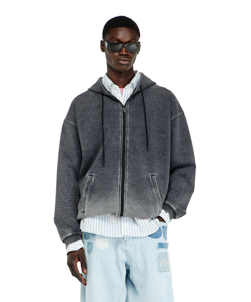 DIESEL(ディーゼル)の「メンズ ジップアップパーカー S-HERMY-ZIP(パーカー・メンズ・ブラック・MEDIUM)」の1枚目の写真