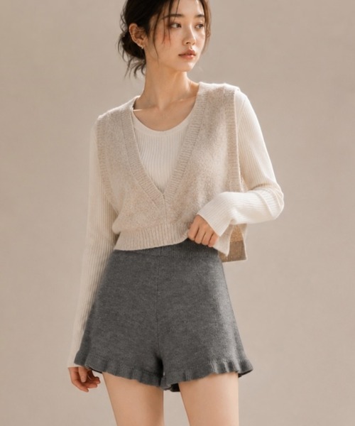 United store(ユナイテッドストア)の「裾フリルニットショートパンツ(その他パンツ・レディース・ダークグレー/ブラック/アイボリー・FREE)」の1枚目の写真