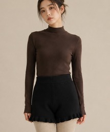 裾フリルニットショートパンツ
