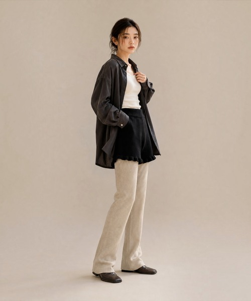 United store(ユナイテッドストア)の「裾フリルニットショートパンツ(その他パンツ・レディース・ダークグレー/ブラック/アイボリー・FREE)」の16枚目の写真
