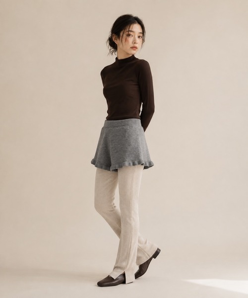 United store(ユナイテッドストア)の「裾フリルニットショートパンツ(その他パンツ・レディース・ダークグレー/ブラック/アイボリー・FREE)」の12枚目の写真