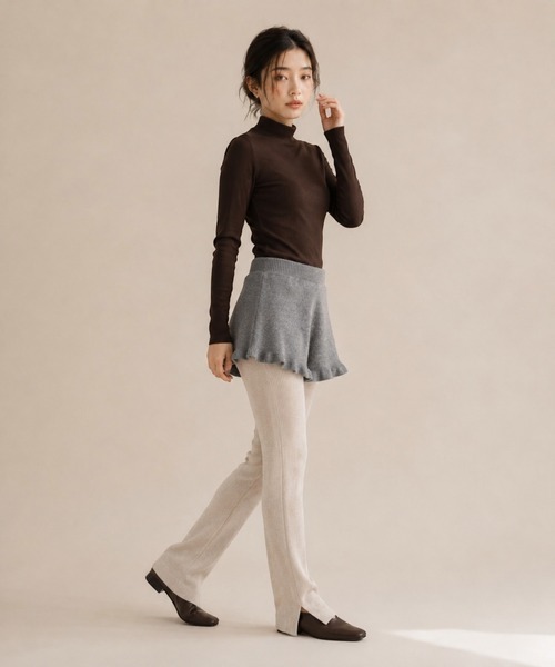 United store(ユナイテッドストア)の「裾フリルニットショートパンツ(その他パンツ・レディース・ダークグレー/ブラック/アイボリー・FREE)」の13枚目の写真