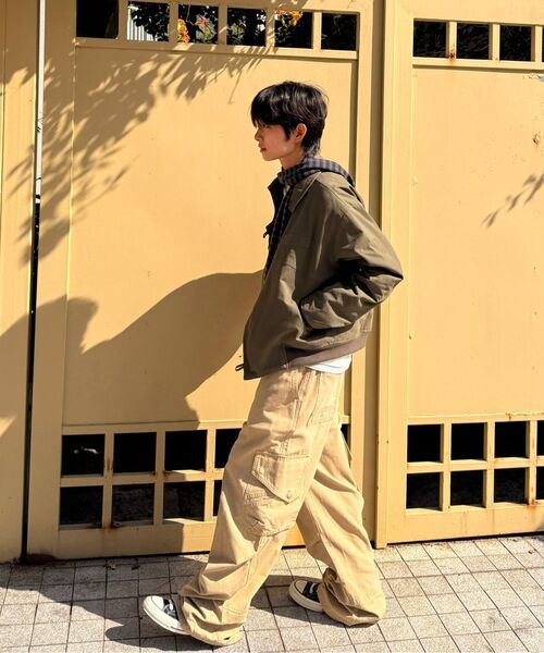MISEKISEOUL MEN(ミセキソウルメンズ)の「ビッグポケットパラシュートパンツ ベージュ(その他パンツ・メンズ・その他・1/2/3)」の11枚目の写真