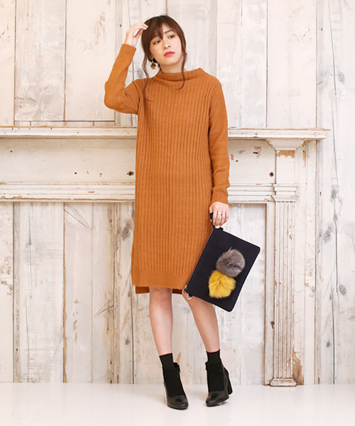 Bou Jeloud（ブージュルード）の「ファーポンポン付クラッチ（クラッチバッグ・レディース・グレー/ネイビー・FREE）」の15枚目の写真