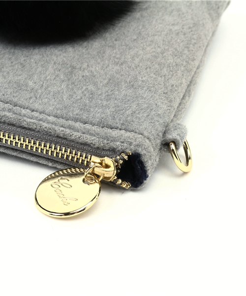Bou Jeloud（ブージュルード）の「ファーポンポン付クラッチ（クラッチバッグ・レディース・グレー/ネイビー・FREE）」の7枚目の写真