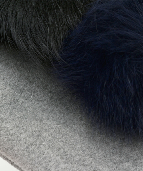 Bou Jeloud（ブージュルード）の「ファーポンポン付クラッチ（クラッチバッグ・レディース・グレー/ネイビー・FREE）」の10枚目の写真