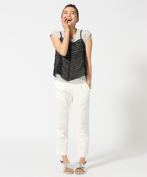 GLOBAL WORK（グローバルワーク）の「アソートキャミレイヤー半袖/713157（Tシャツ/カットソー・レディース・その他/ホワイト/ブラック/ブルー/ネイビー・LARGE/MEDIUM）」の7枚目の写真